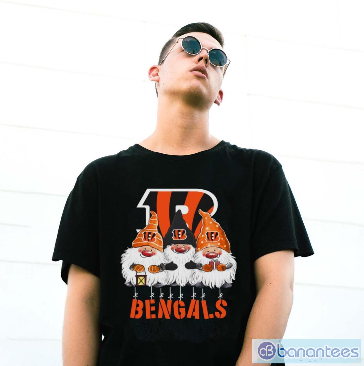 gnomies cincinnati bengals christmas 2 image Gnomies Cincinnati Bengals Christmas - G500 Gildan T-Shirt