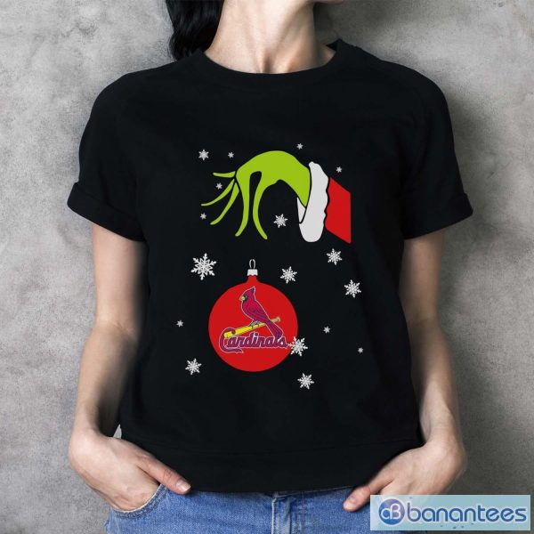Grinch Hand holding Ornament St.Louis Cardinals Snowflake Christmas Sweater - Ladies T-Shirt