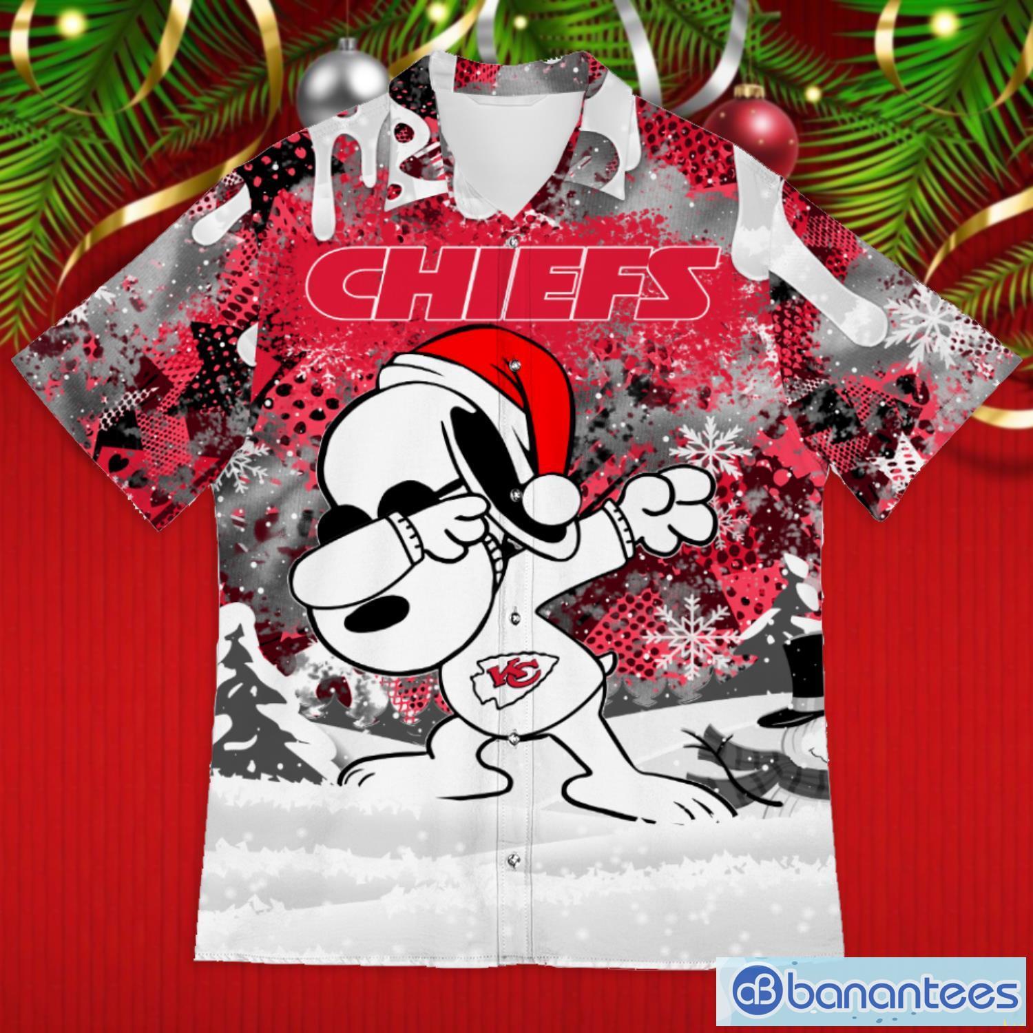 Kansas City Chiefs Snoopy Dabbing The Peanuts 2023 Christmas Gift Hawaiian Shirt Product Photo 1