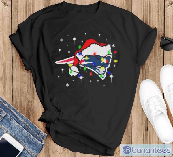 New England Patriots Santa Hat Christmas Light Shirt - Black T-Shirt