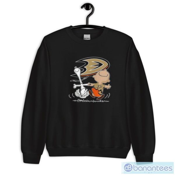 Nhl Anaheim Ducks Charlie Brown Snoopy Dancing Shirt - Unisex Crewneck Sweatshirt