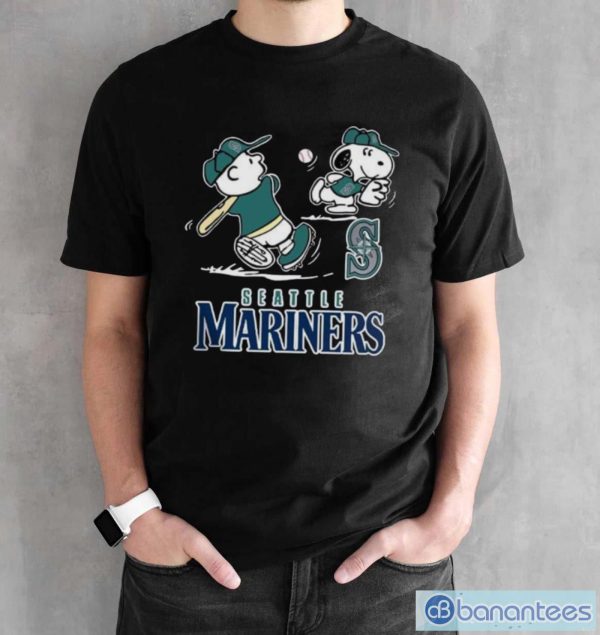 Peanuts Charlie Brown And Snoopy Playing Baseball Seattle Mariners - Black Unisex T-Shirt
