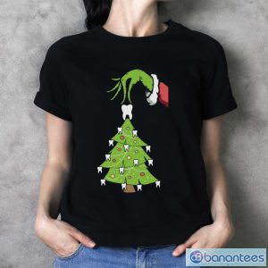 Grinch Hand Holding Tooth Dental Tree Christmas Shirt - Ladies T-Shirt