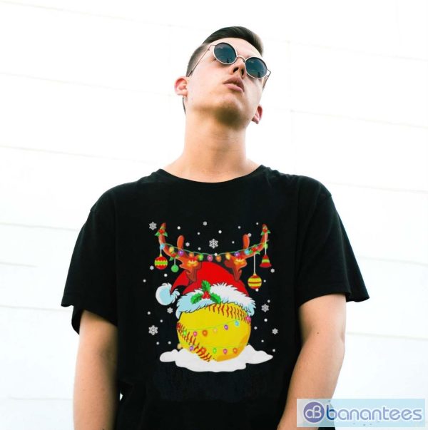 Reindeer Santa Hat Softball Softball Mom Christmas light shirt - G500 Gildan T-Shirt