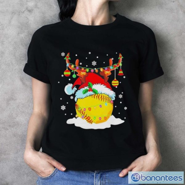 Reindeer Santa Hat Softball Softball Mom Christmas light shirt - Ladies T-Shirt