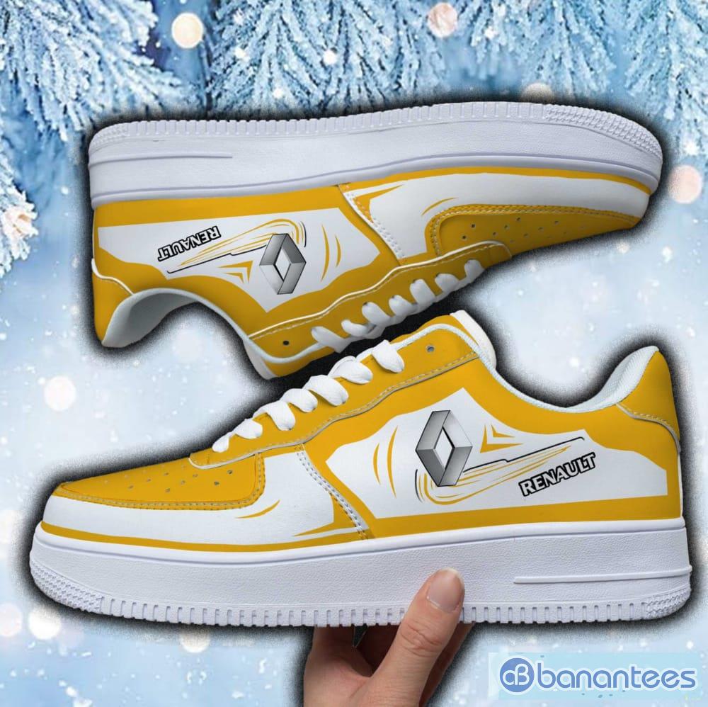 Renault deals sport shoes