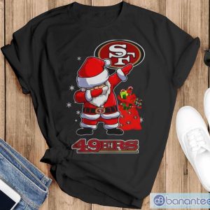 Santa Claus dabbing San Francisco 49ers Christmas shirt - Black T-Shirt