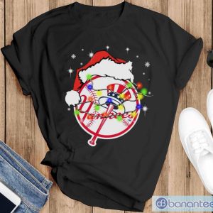 Santa Hat Texas New York Yankees Christmas Shirt - Black T-Shirt