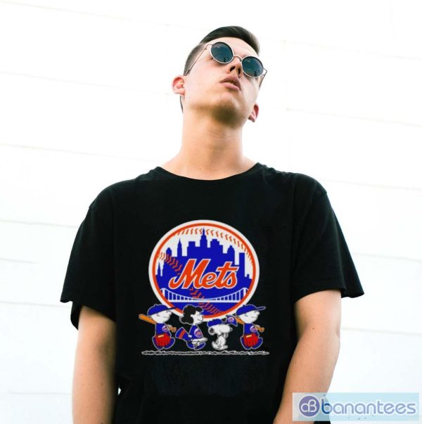 Snoopy And Peanuts New York Mets Shirt - G500 Gildan T-Shirt