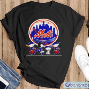 Snoopy And Peanuts New York Mets Shirt - Black T-Shirt