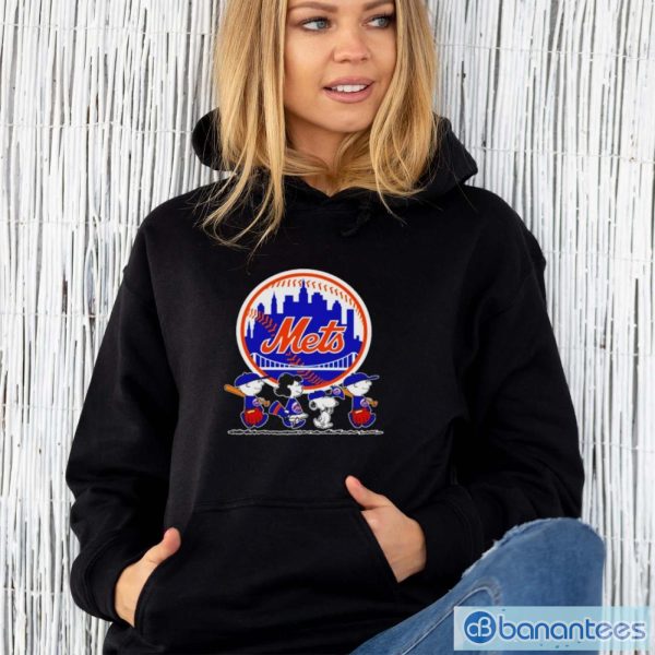 Snoopy And Peanuts New York Mets Shirt - Unisex Hoodie