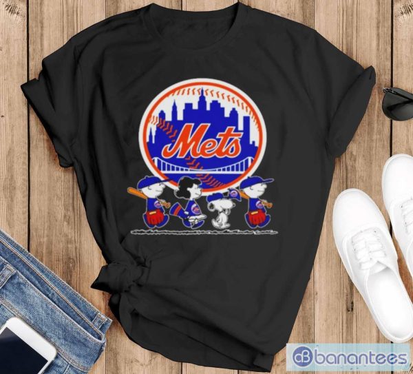 Snoopy And Peanuts New York Mets Shirt - Black T-Shirt