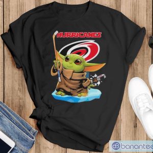 Star wars baby yoda carolina hurricanes shirt - Black T-Shirt