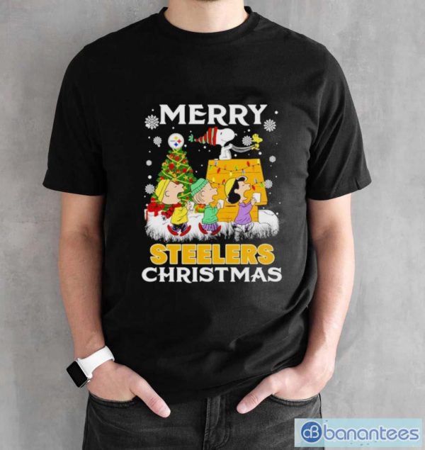 The Peanut Pittsburgh Steelers Christmas Tree Merry Christmas Shirt - Black Unisex T-Shirt