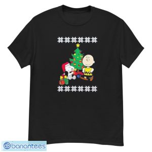 Holiday Presents Peanuts Snoopy Christmas 2023 Sweatshirt - G500 Men’s Classic T-Shirt