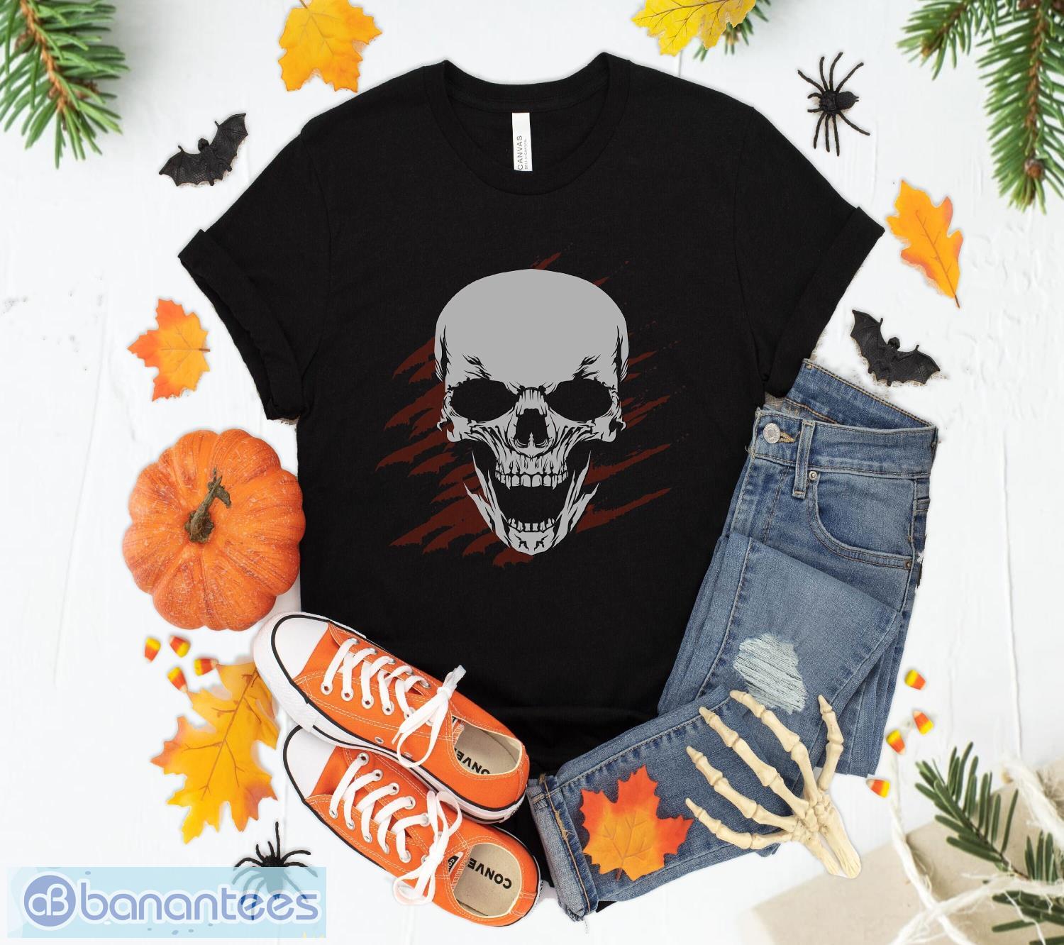 vintage skull spooky halloween scary t shirt sweatshirt hoodie unisex halloween gift image Vintage Skull Spooky Halloween Scary T-Shirt Sweatshirt Hoodie Unisex Halloween Gift Product Photo 1