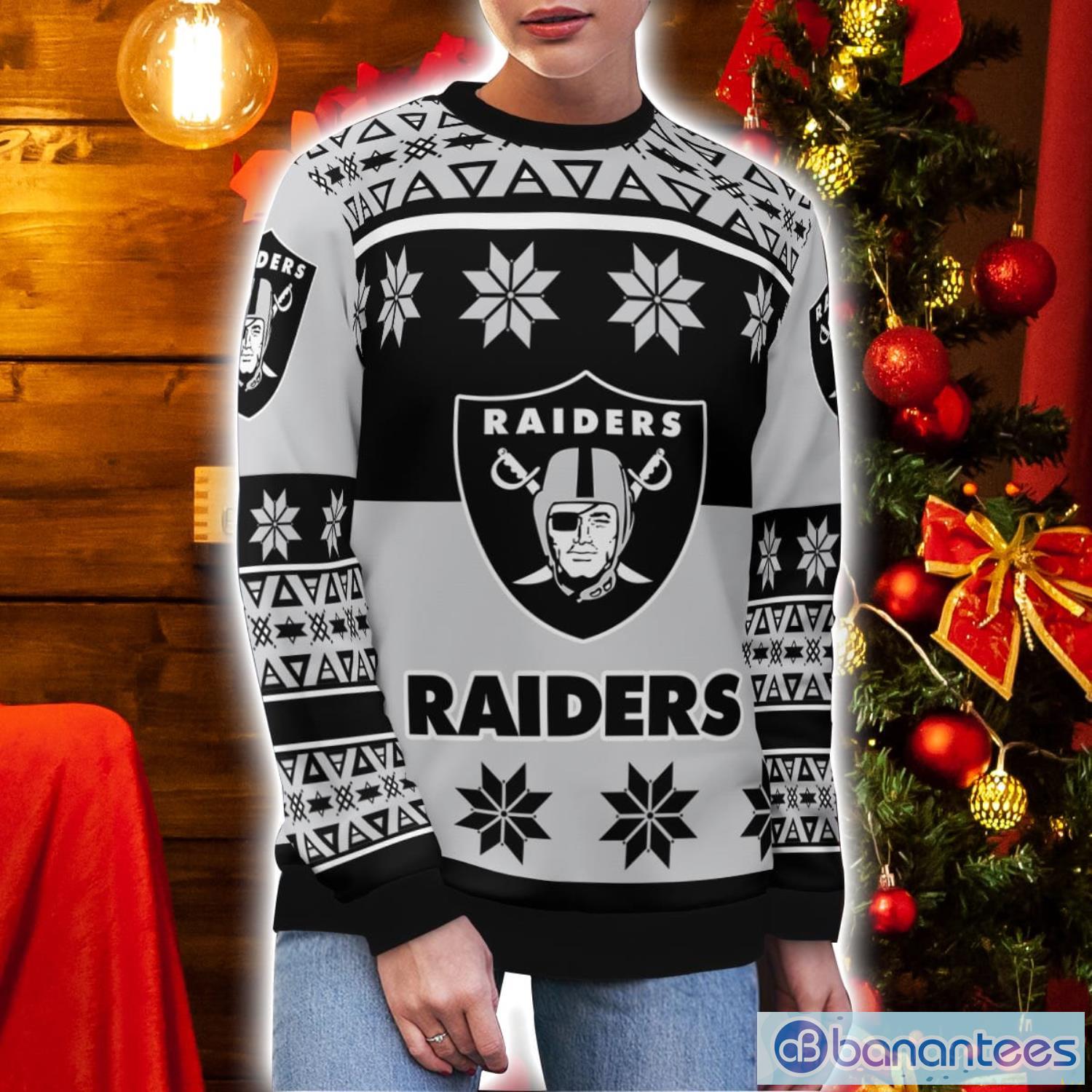 For our Raider fan.  Oakland raiders, Raiders, Pretty christmas