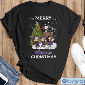 Minnesota Vikings Snoopy Family Christmas Shirt - Black T-Shirt