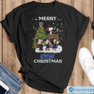 New York Giants Snoopy Family Christmas Shirt - Black T-Shirt
