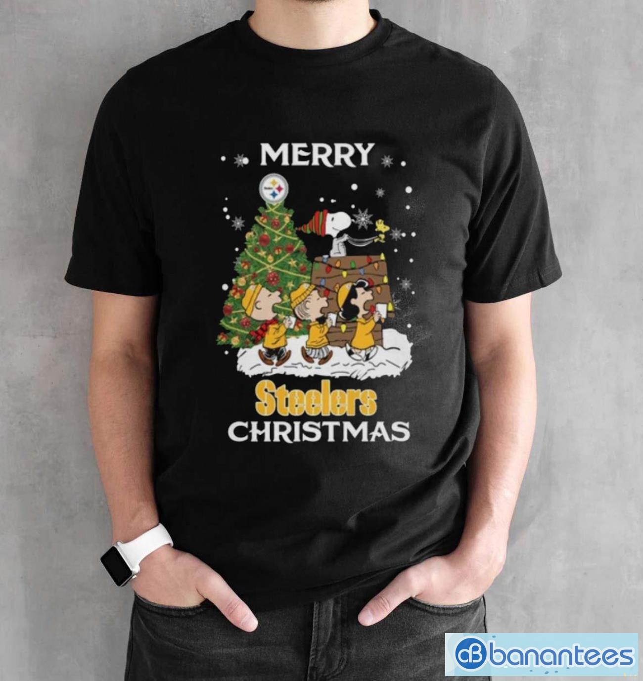 Pittsburgh Steelers Snoopy Family Christmas Shirt Banantees