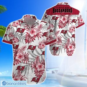 Tampa Bay BuccaneersTeam Logo Tropical 3D Hawaiian Shirt Big Fans Gift Product Photo 1