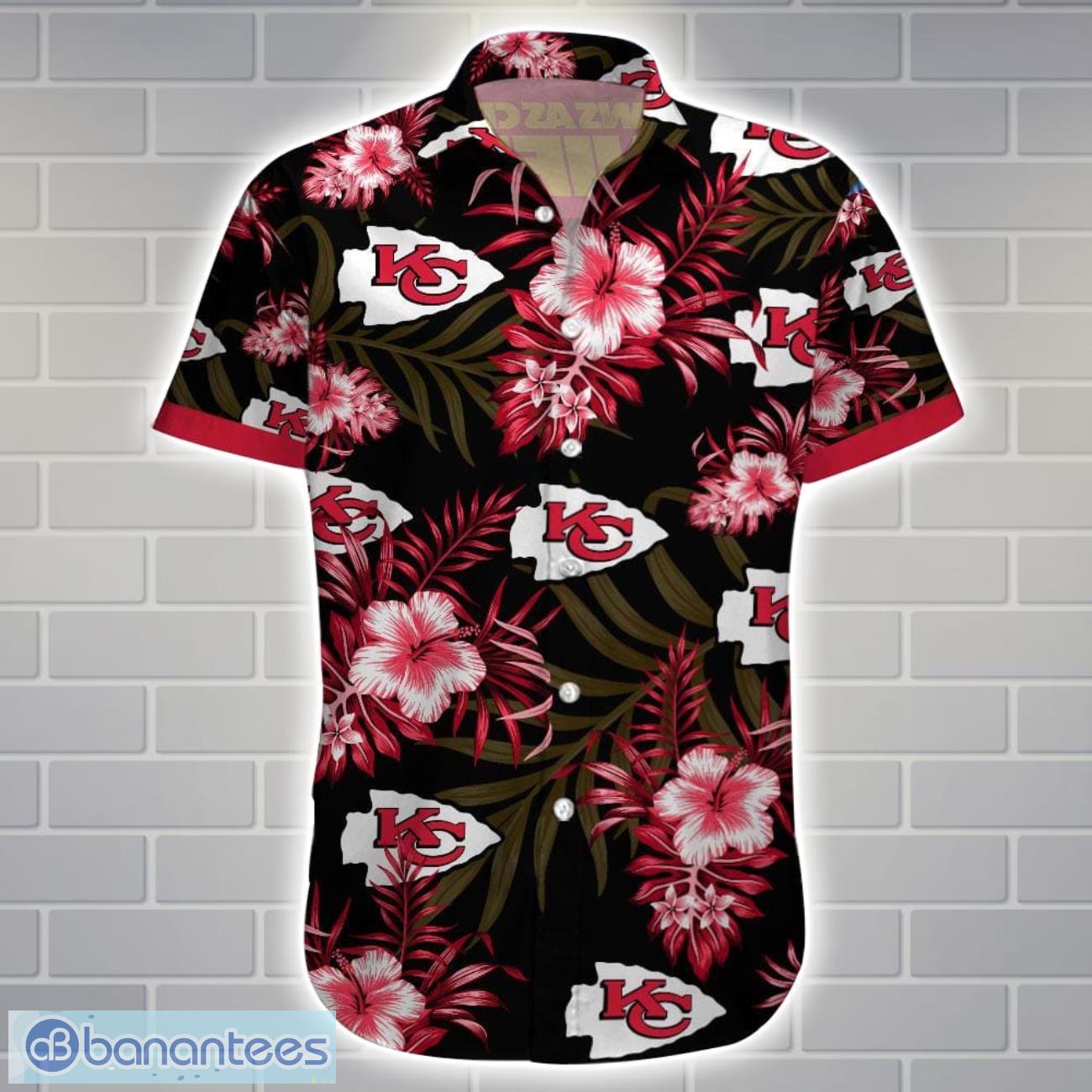 kansas city chiefs 3d printing hawaiian shirt nfl shirt for fans 1 image Kansas City Chiefs 3D Printing Hawaiian Shirt NFL Shirt For Fans Product Photo 2