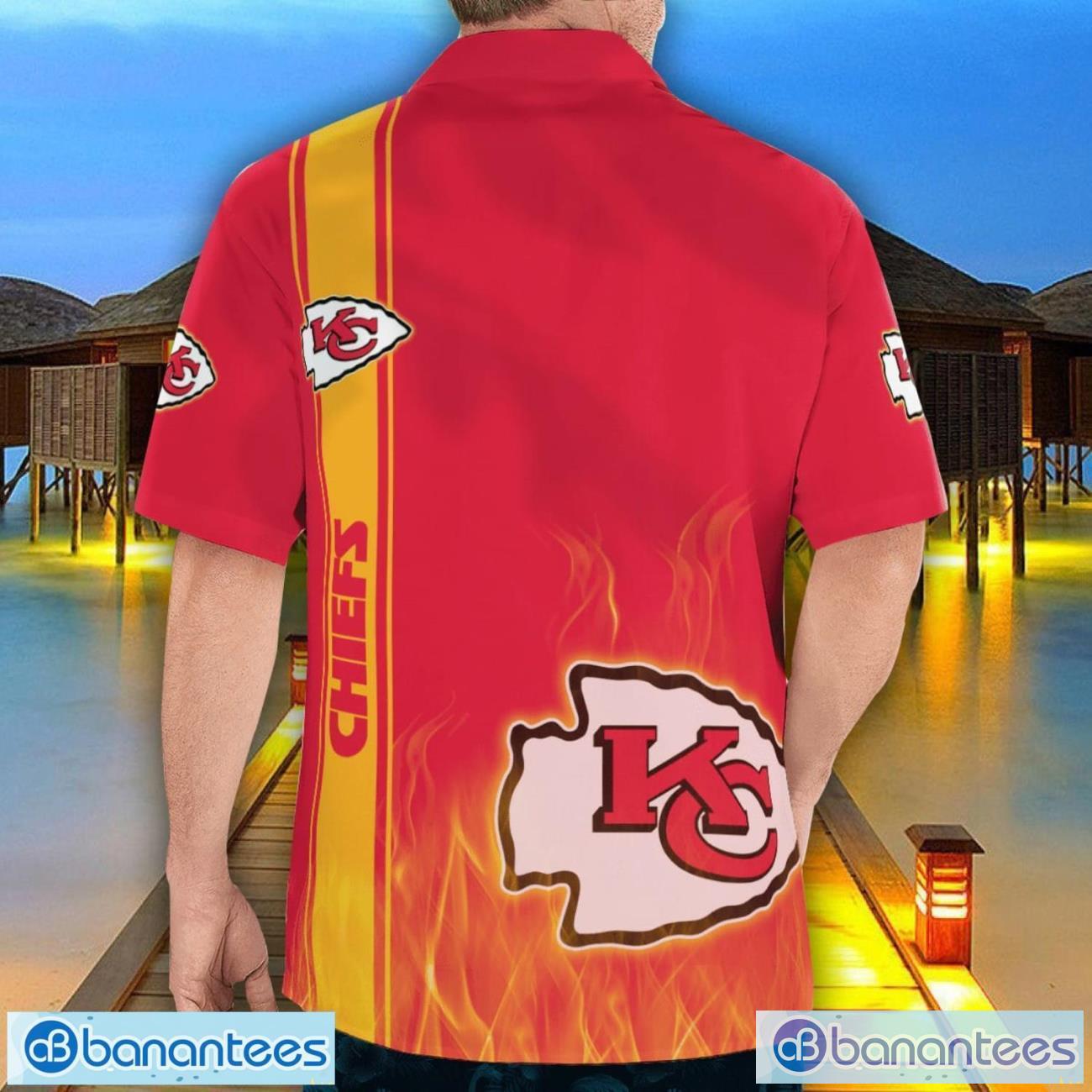 kansas city chiefs flame designs 3d hawaiian shirt special gift for fans 1 image Kansas City Chiefs Flame Designs 3D Hawaiian Shirt Special Gift For Fans Product Photo 2