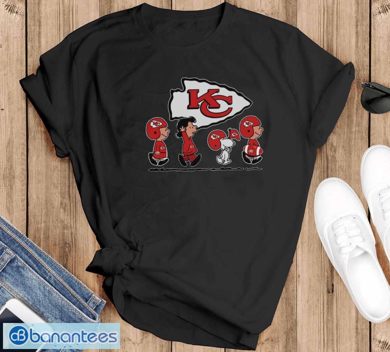 official snoopy and friends kansas city chiefs shirt image Official Snoopy And Friends Kansas City Chiefs Shirt - Black T-Shirt