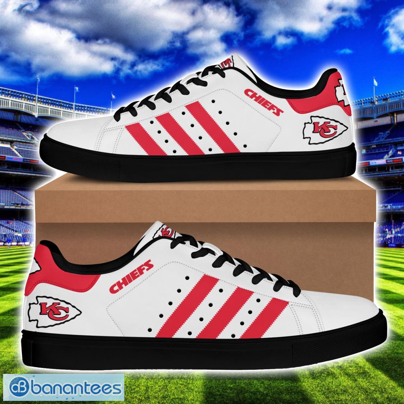 kansas city chiefs low top skate shoes for men and women big fans gift 2 image Kansas City Chiefs Low Top Skate Shoes For Men And Women Big Fans Gift Product Photo 3