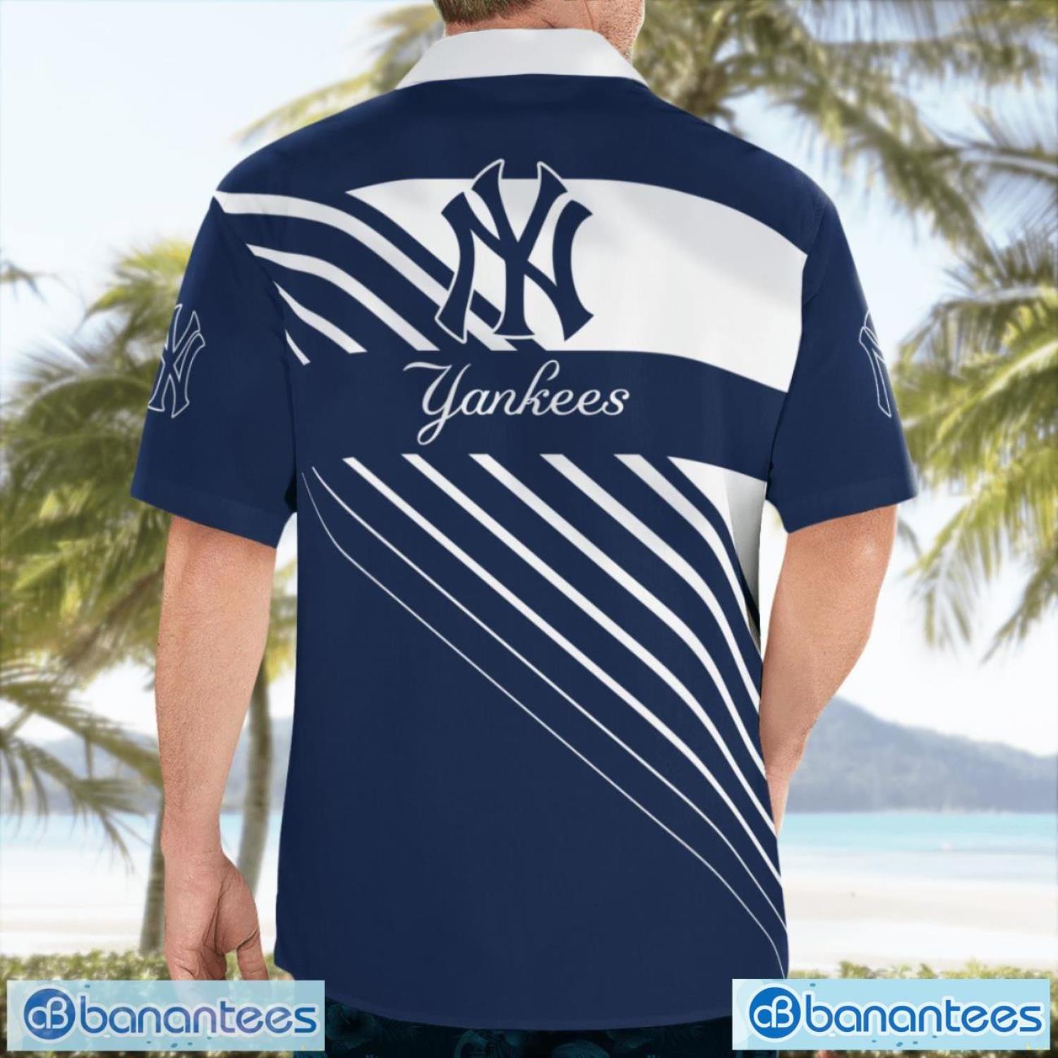 new york yankeeshawaii shirt 3d full printed beach shirt for men and women 1 image New York YankeesHawaii Shirt 3D Full Printed Beach Shirt For Men And Women Product Photo 2