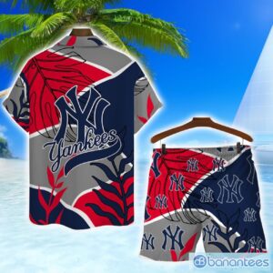 New York Yankess Team Logo Colorful Pattern Hawaiian Shirt And Shorts Set Product Photo 2