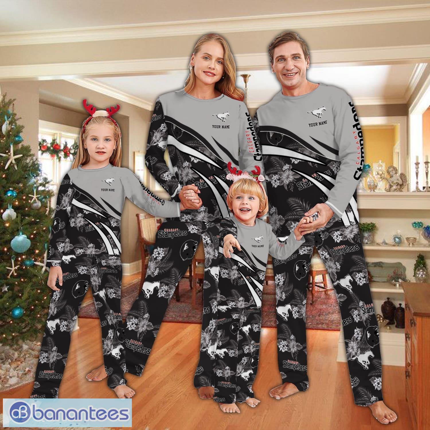 calgary stampeders logo pattern pajamas set gift family image Calgary Stampeders Logo Pattern Pajamas Set Gift Family - Calgary Stampeders Logo Pattern Pajamas Set Gift Family