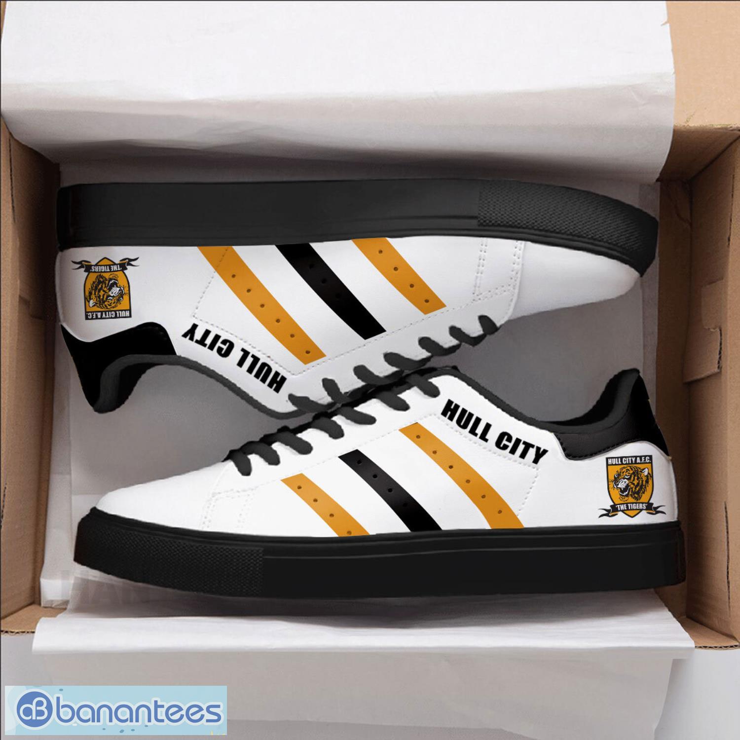 hull city afc men women low top skate shoes new gift 1 image Hull City AFC Men Women Low Top Skate Shoes New Gift Product Photo 2