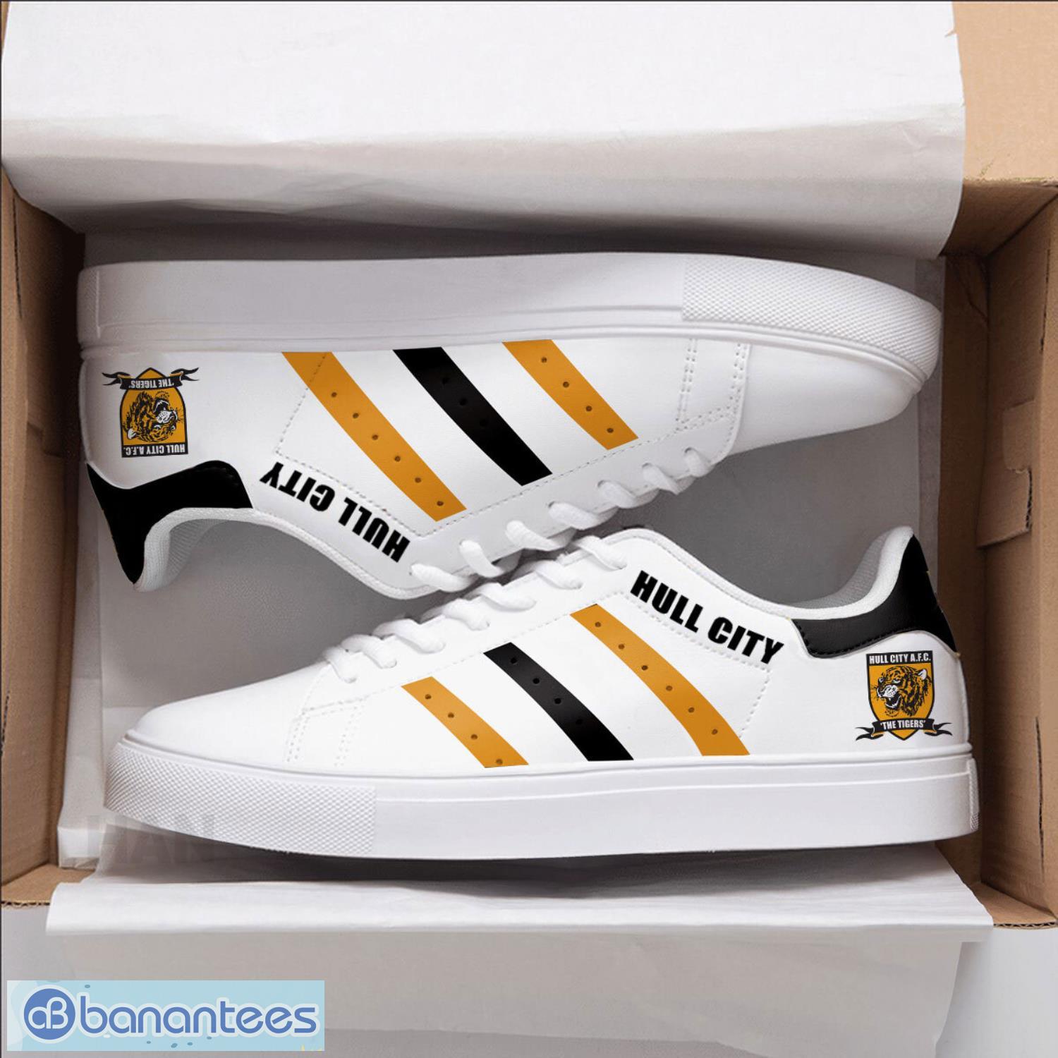 hull city afc men women low top skate shoes new gift image Hull City AFC Men Women Low Top Skate Shoes New Gift Product Photo 1