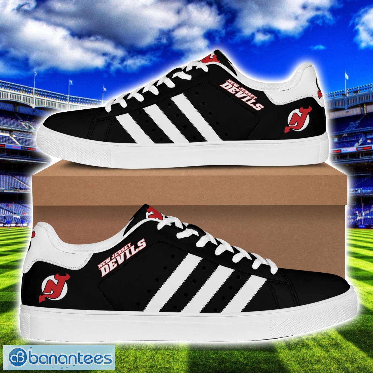 new jersey devils low top skate shoes fans sneakers limited version shoes image New Jersey Devils Low Top Skate Shoes Fans Sneakers Limited Version Shoes Product Photo 1