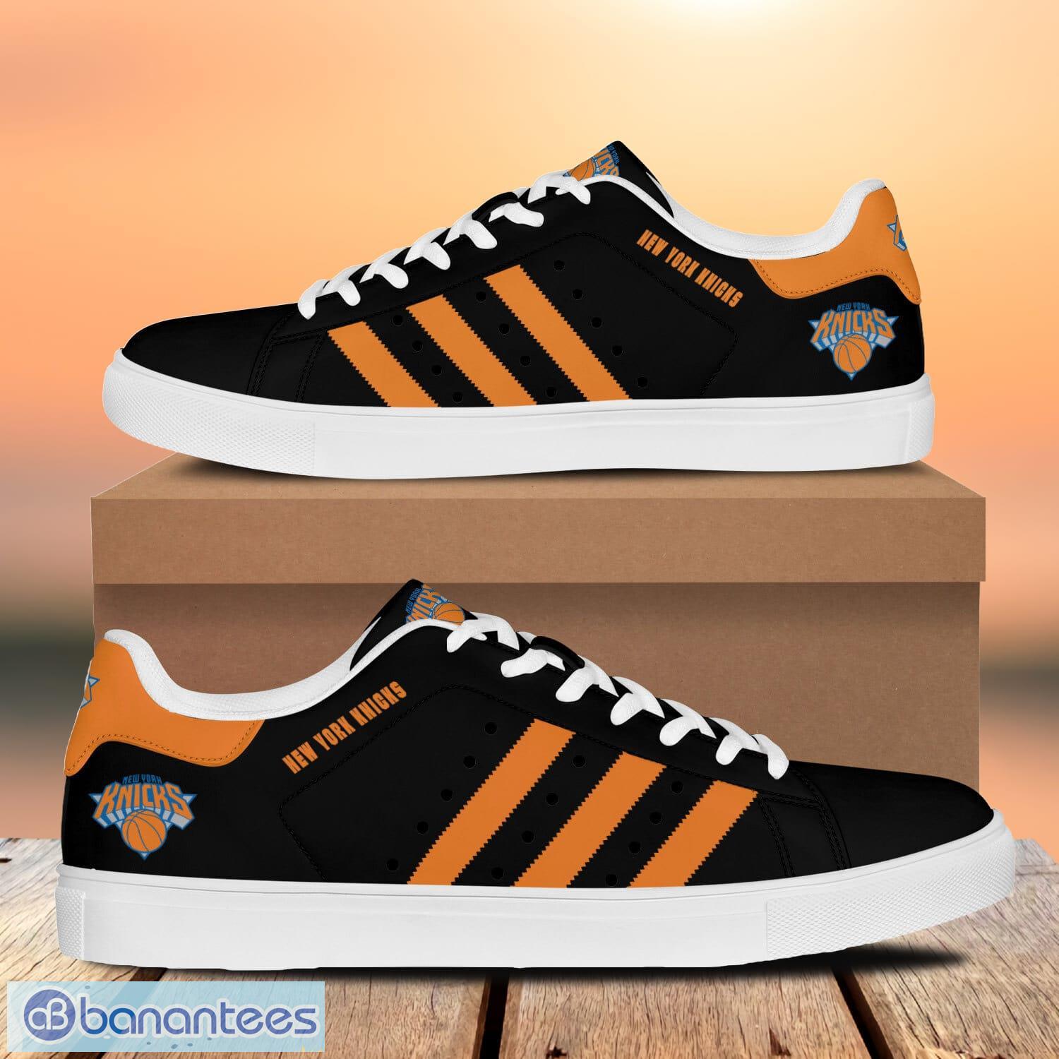 new york knicks low top skate shoes fans gift men women shoes image New York Knicks Low Top Skate Shoes Fans Gift Men Women Shoes Product Photo 1