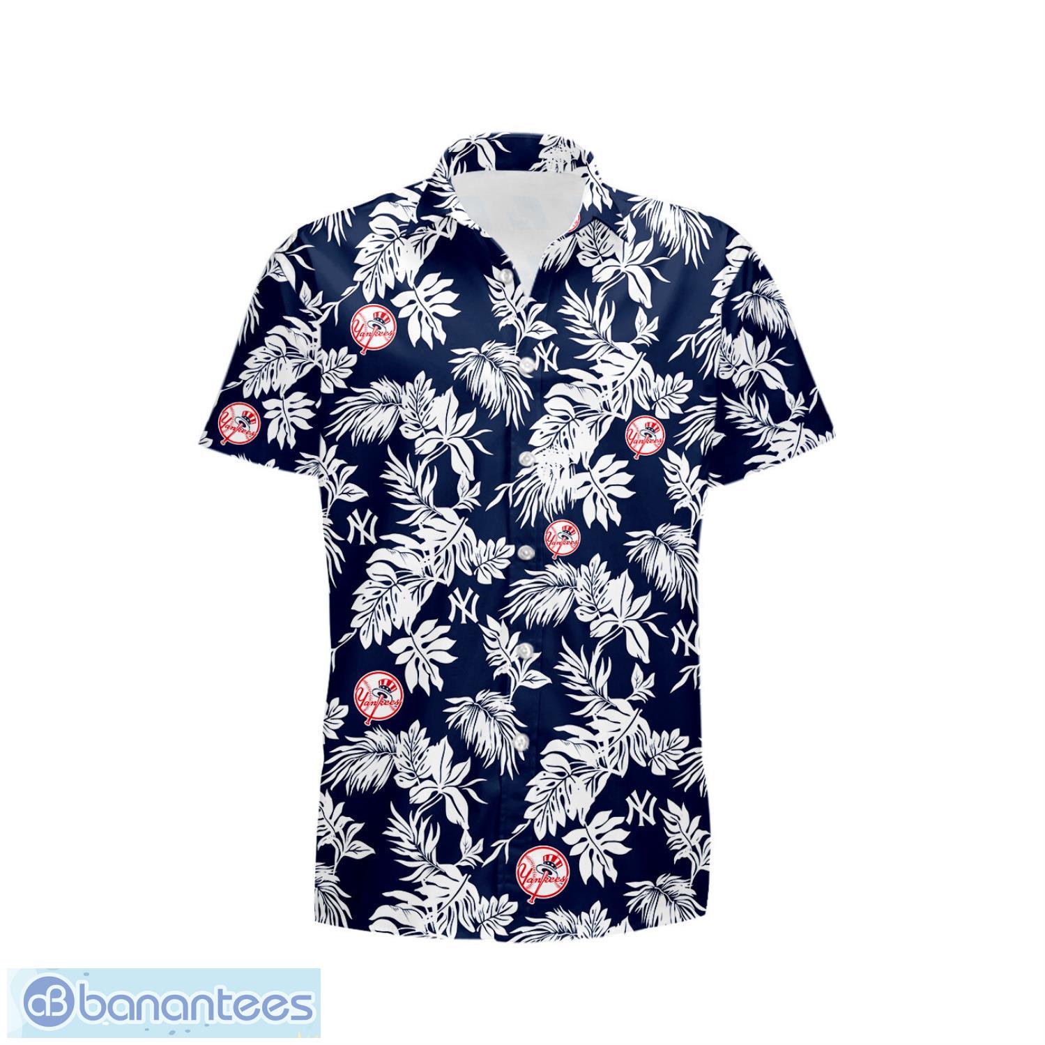 new york yankees tropical leaf 3d printed hawaiian shirt beach team gift 1 image New York Yankees Tropical Leaf 3D Printed Hawaiian Shirt Beach Team Gift Product Photo 2