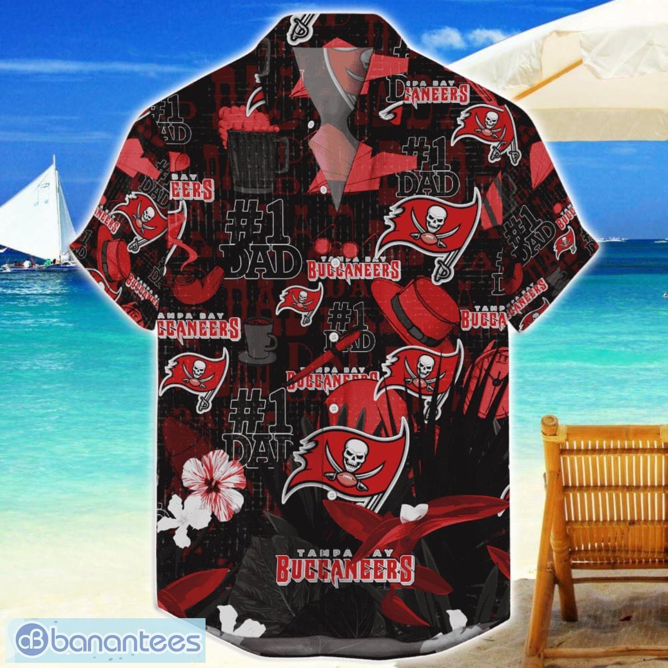 tampa bay buccaneers hawaiian shirt fathers day gift for dad grandpa nfl team image Tampa Bay Buccaneers Hawaiian Shirt Father’s Day Gift For Dad Grandpa NFL Team Product Photo 1