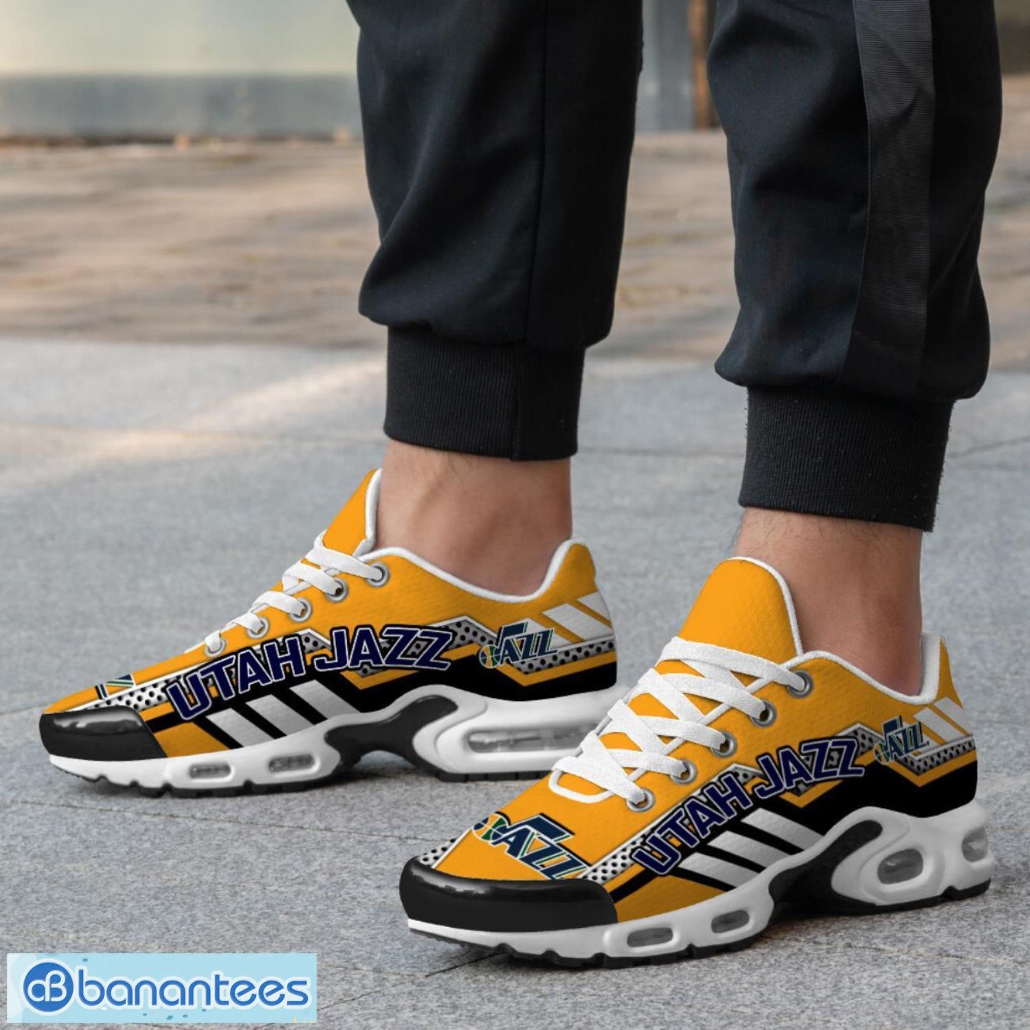 utah jazz tn shoes sports team gift air cushion sports shoes for men women 2 image Utah Jazz TN Shoes Sports Team Gift Air Cushion Sports Shoes For Men Women Product Photo 3