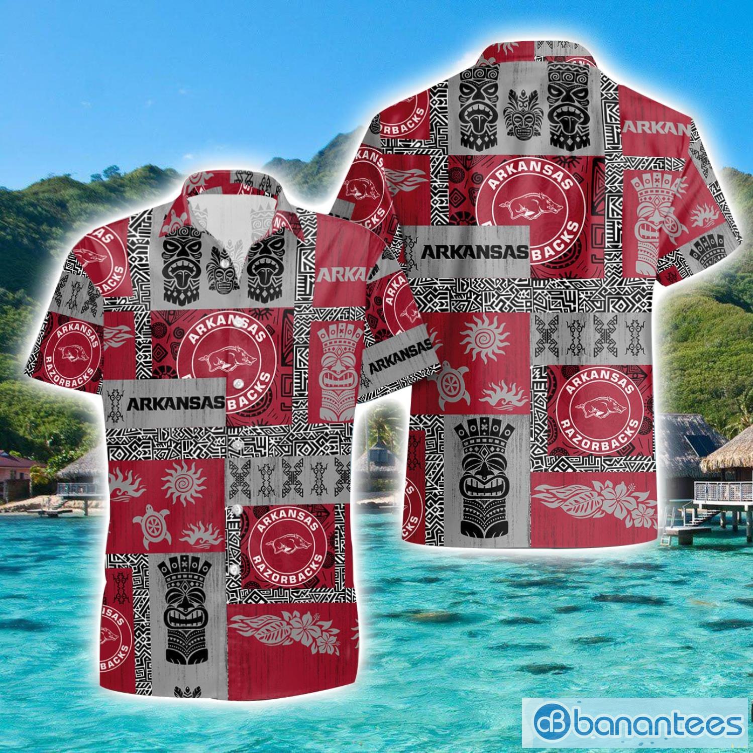 arkansas razorbacks hawaiian tiki vintage patterns hawaiian shirt summer gift image Arkansas Razorbacks Hawaiian Tiki Vintage Patterns Hawaiian Shirt Summer Gift Product Photo 1
