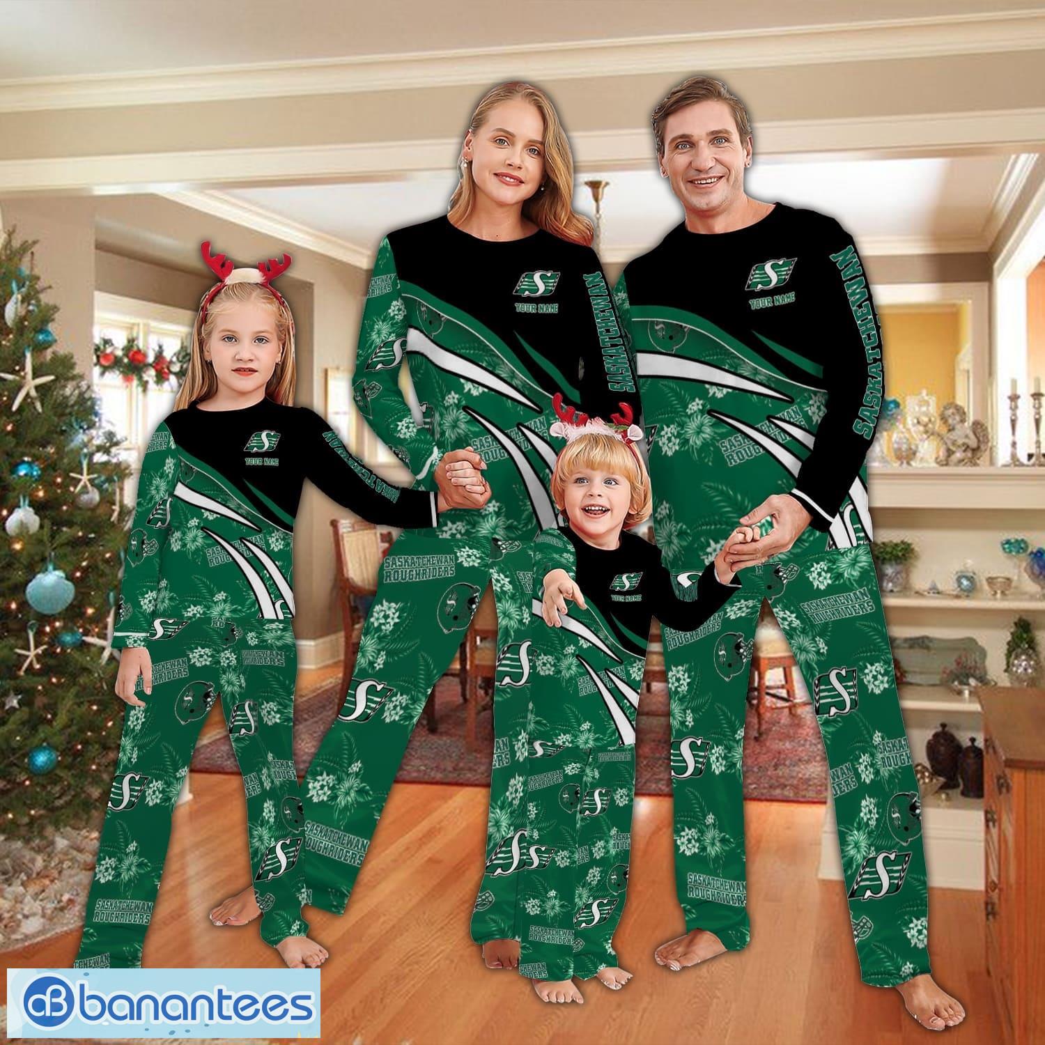 saskatchewan roughriders flower pattern pajamas set gift for family image Saskatchewan Roughriders Flower Pattern Pajamas Set Gift For Family - Saskatchewan Roughriders Flower Pattern Pajamas Set Gift For Family