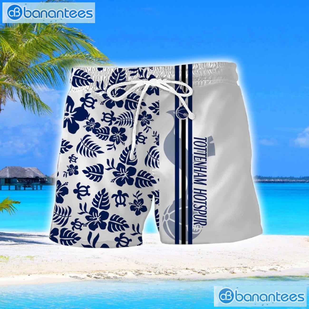 tottenham hotspur fc turtle flower pattern aloha hawaiian shirt and shorts beach set for men and women 1 image Tottenham Hotspur F.C Turtle Flower Pattern Aloha Hawaiian Shirt And Shorts Beach Set For Men And Women Product Photo 2
