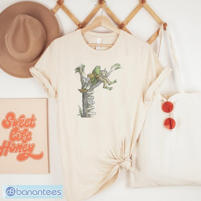 frog vintage 90s graphic t shirt image Frog Vintage 90s Graphic T-Shirt, Product Photo 1