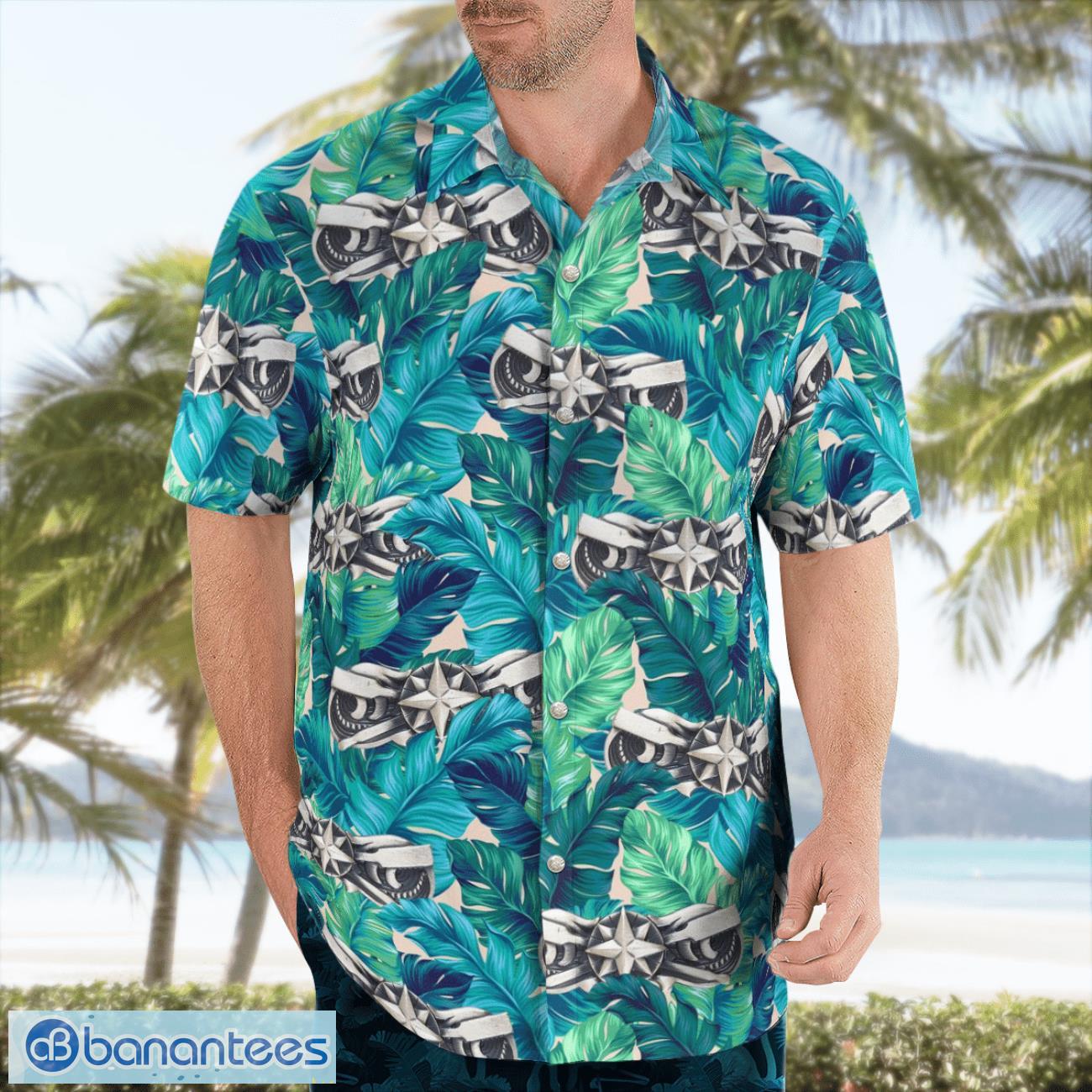 US Coast Guard Coxswain Insignia Beach Hawaiian Shirt Summer Gift US Coast Guard Coxswain Insignia Beach Hawaiian Shirt Summer Gift Product Photo 4