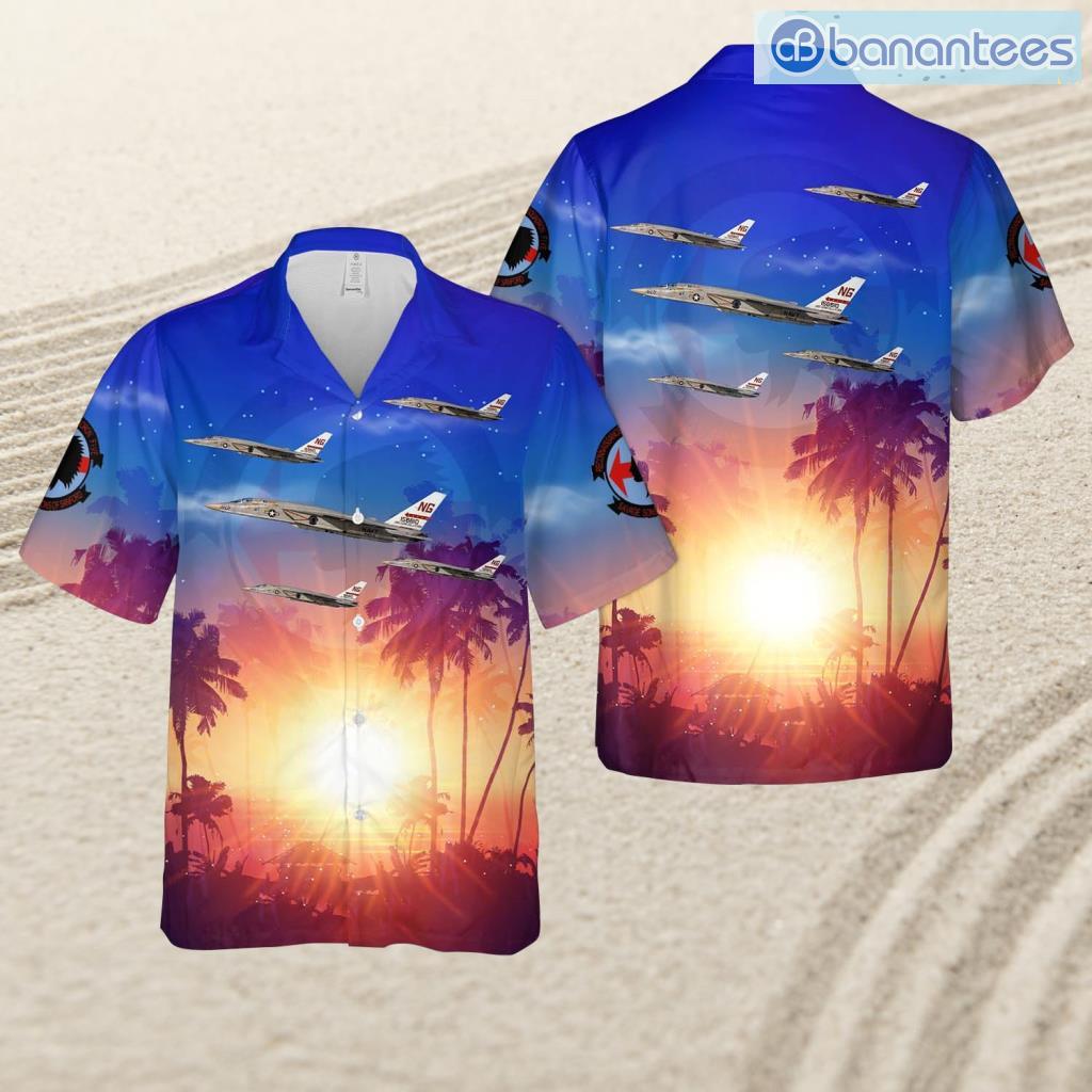 us navy uss constellation rvah 5 savage sons ra 5c vigilante buno 156610 ng 601 in flight 1974 hawaiian shirt image Us Navy Uss Constellation Rvah-5 Savage Sons Ra-5c Vigilante Buno 156610, Ng-601, In-Flight, 1974 Hawaiian Shirt Product Photo 1