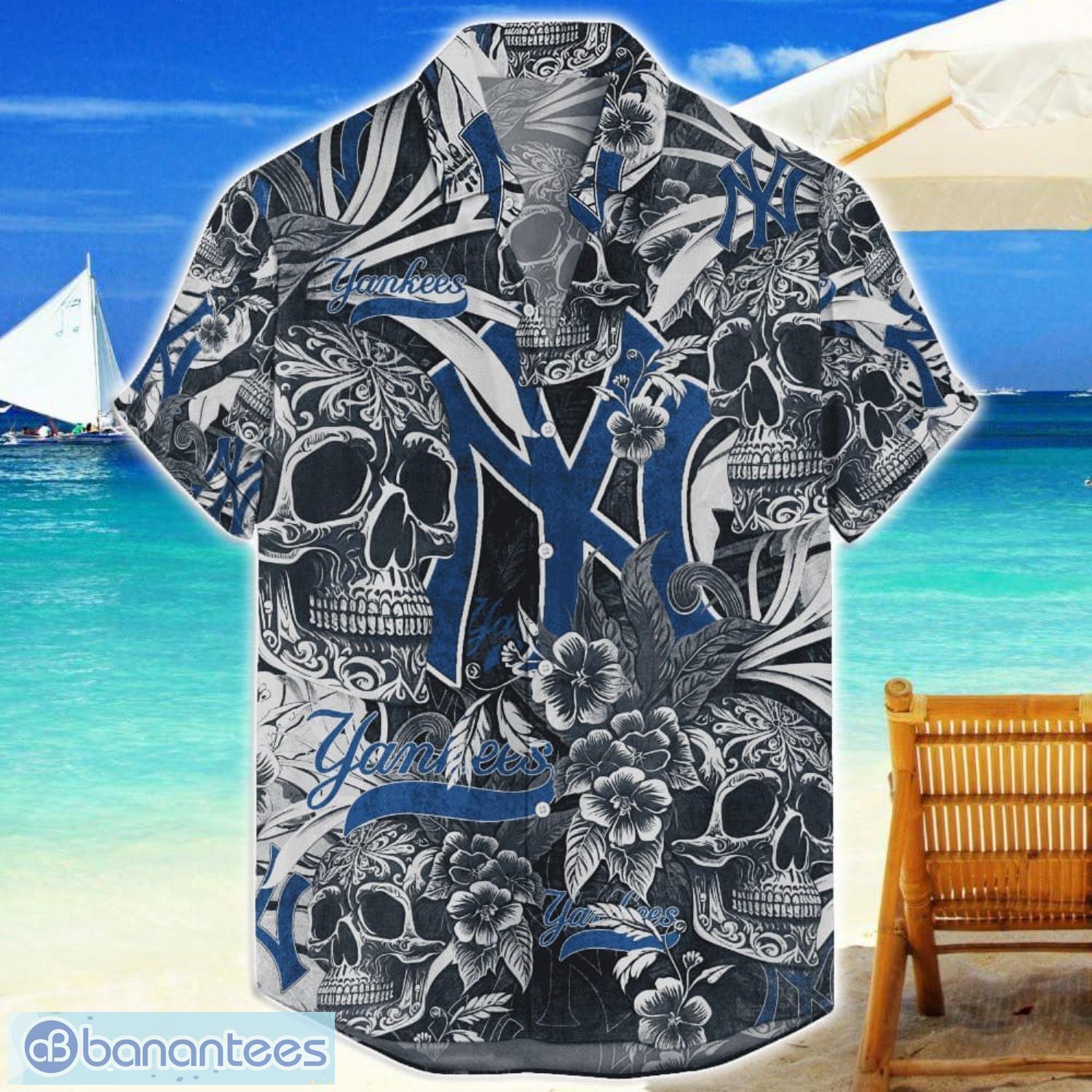 new york yankees flower and skull hawaiian shirt mlb team halloween shirt image New York Yankees Flower and Skull Hawaiian Shirt MLB Team Halloween Shirt Product Photo 1