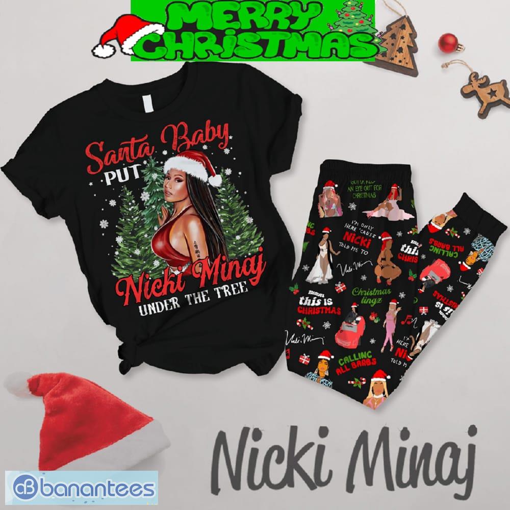 nicki minaj under the tree christmas fleece pajamas set for christmas image Nicki Minaj Under The Tree Christmas Fleece Pajamas Set For Christmas - Nicki Minaj Under The Tree Christmas Fleece Pajamas Set-1