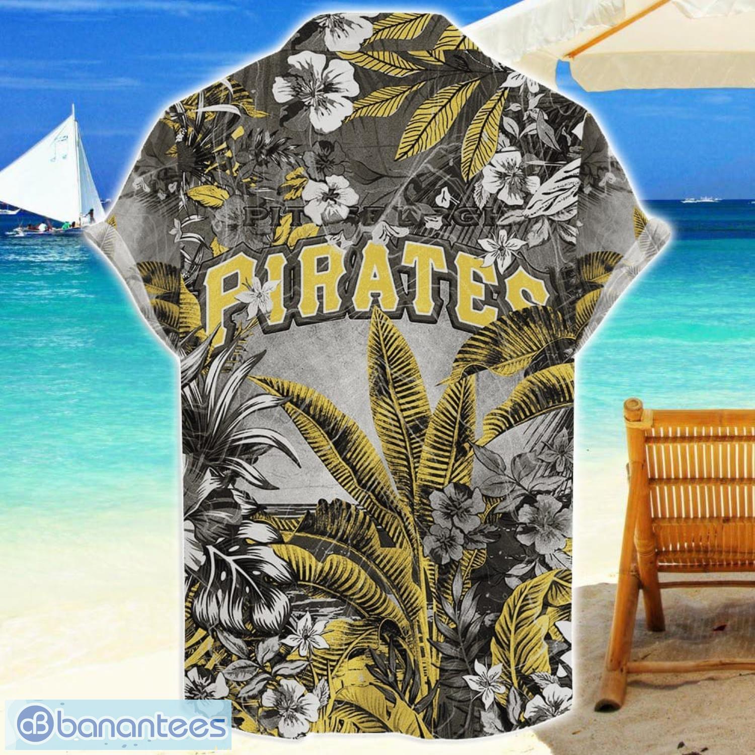 pittsburgh pirates tropical skull halloween 3d hawaiian shirt for men women mlb fans 1 image Pittsburgh Pirates Tropical Skull Halloween 3D Hawaiian Shirt For Men Women MLB Fans Product Photo 2