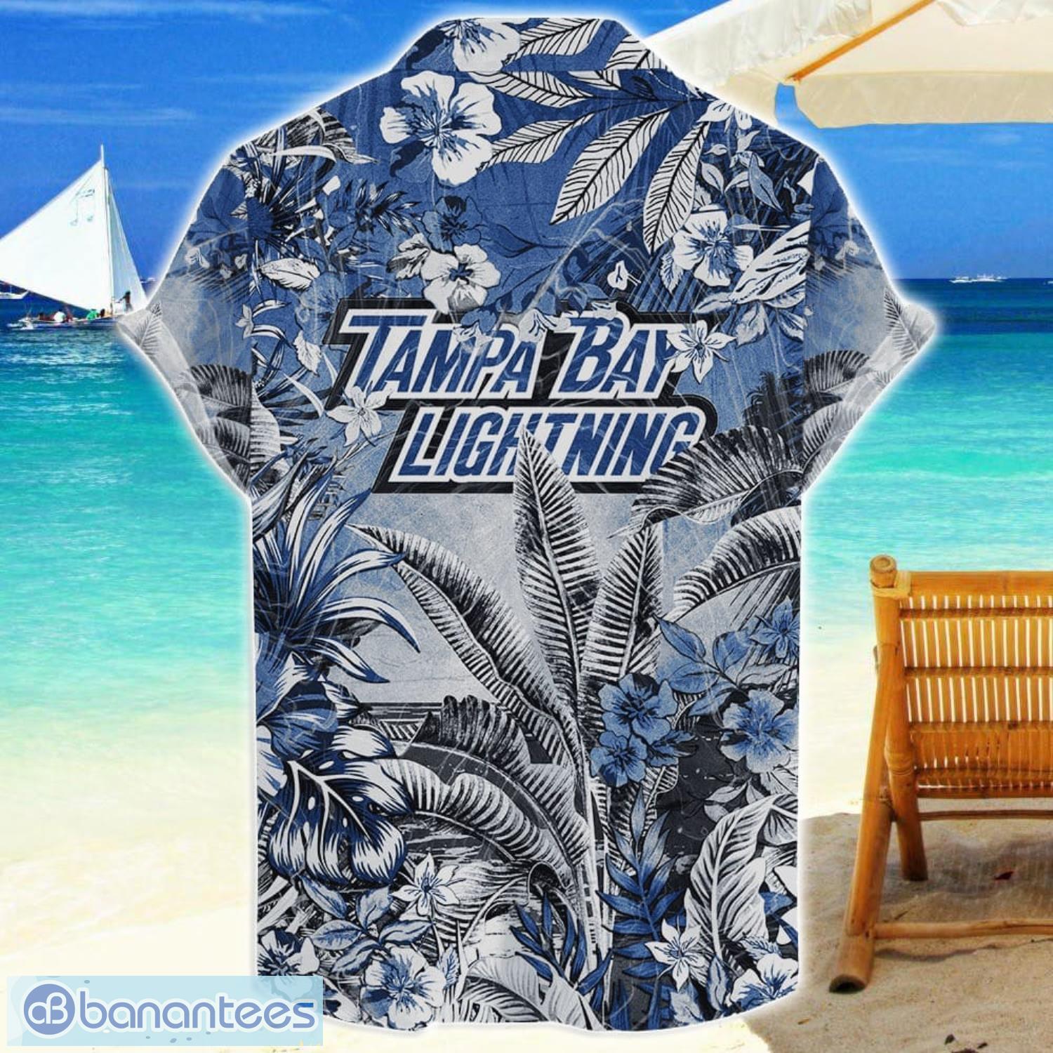 tampa bay lightning tropical skull halloween 3d hawaiian shirt for men women nhl fans 1 image Tampa Bay Lightning Tropical Skull Halloween 3D Hawaiian Shirt For Men Women NHL Fans Product Photo 2