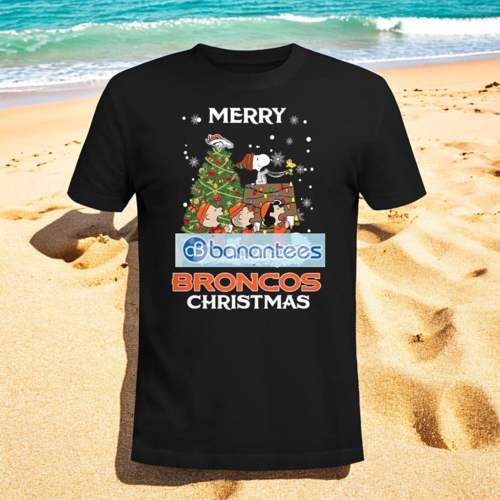 denver broncos snoopy family christmas holiday t shirt image Denver Broncos Snoopy Family Christmas Holiday T Shirt Product Photo 1